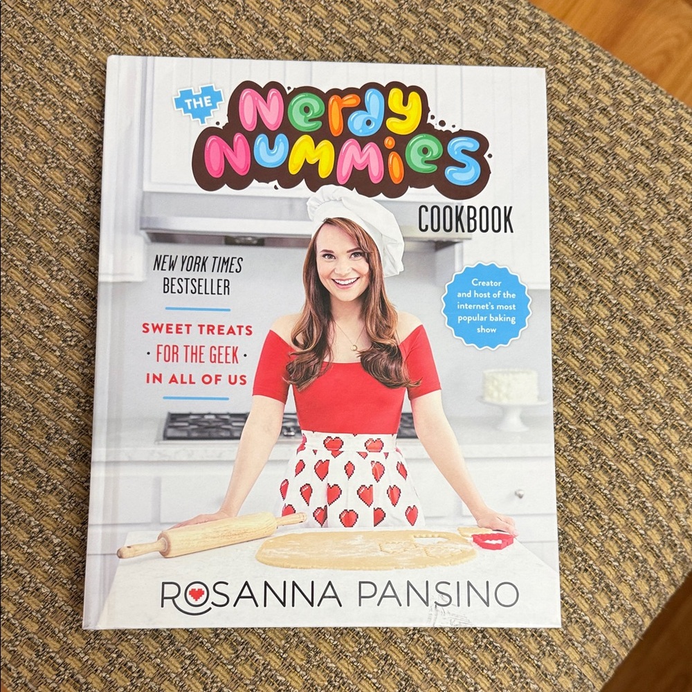 Nerdy Nummies Cookbook by Rosanna Pansino 2015 Cook Book Hardcover Zombie Cake